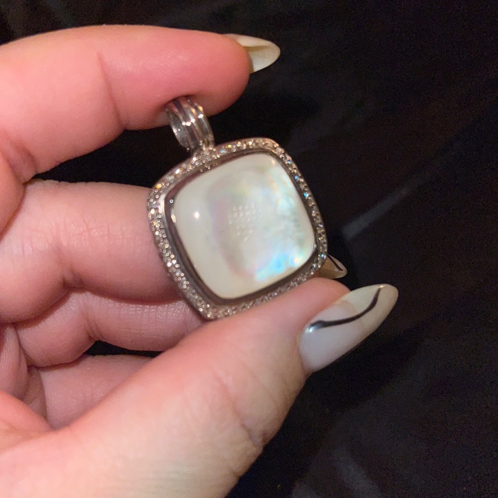 David Yurman Mother or Pearl Pendant
